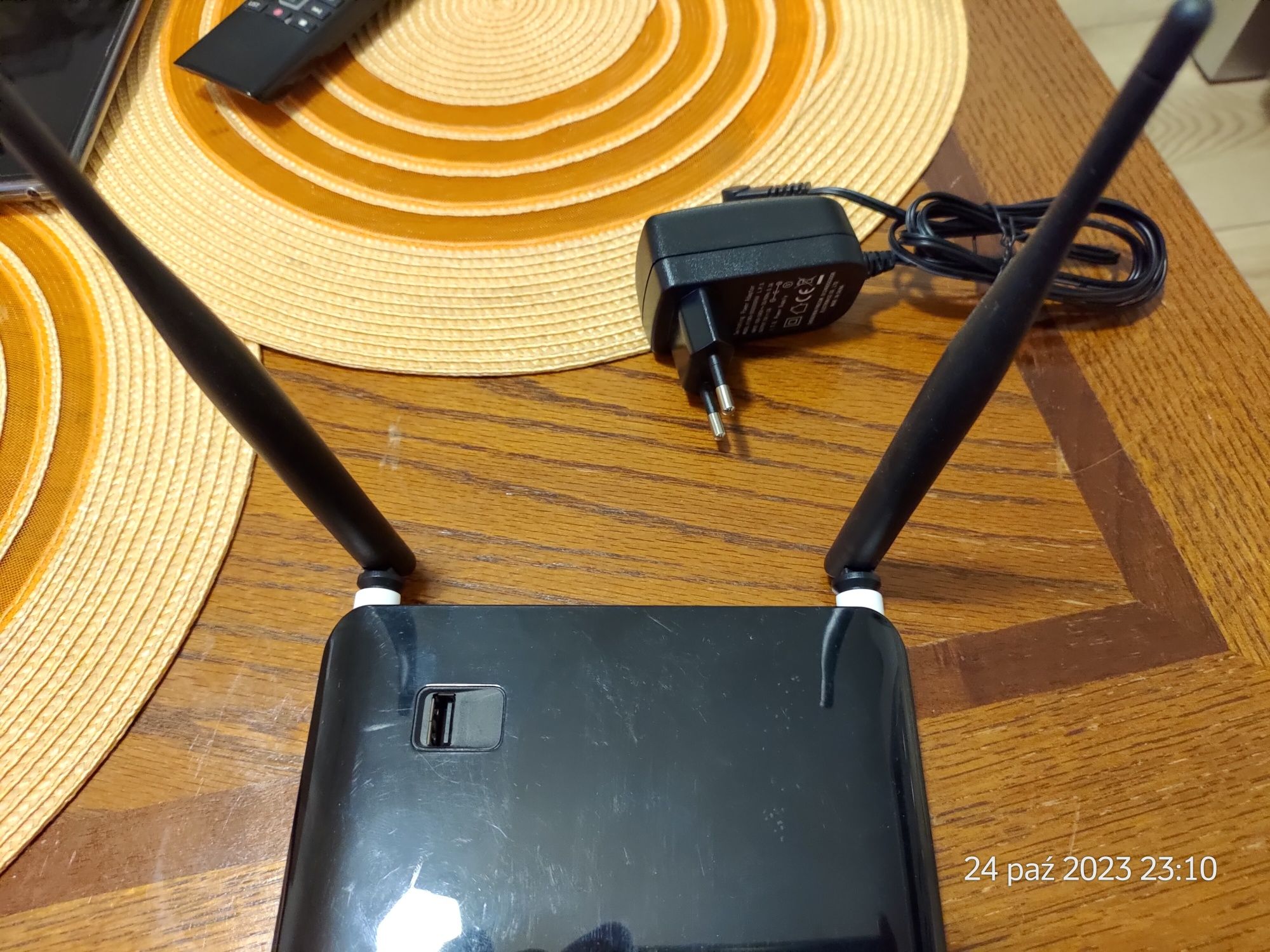 Router DLINK  DWR-116  A2E OpenWRT Gargoyle 1.13.0.2