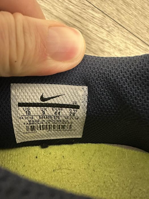 Фірмові сороконіжки Nike.42