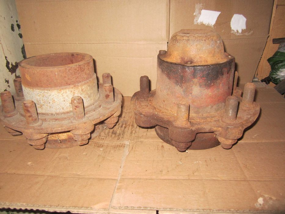 Диск , ступица  прицепа  ПТС 8 ,  т 25  перед