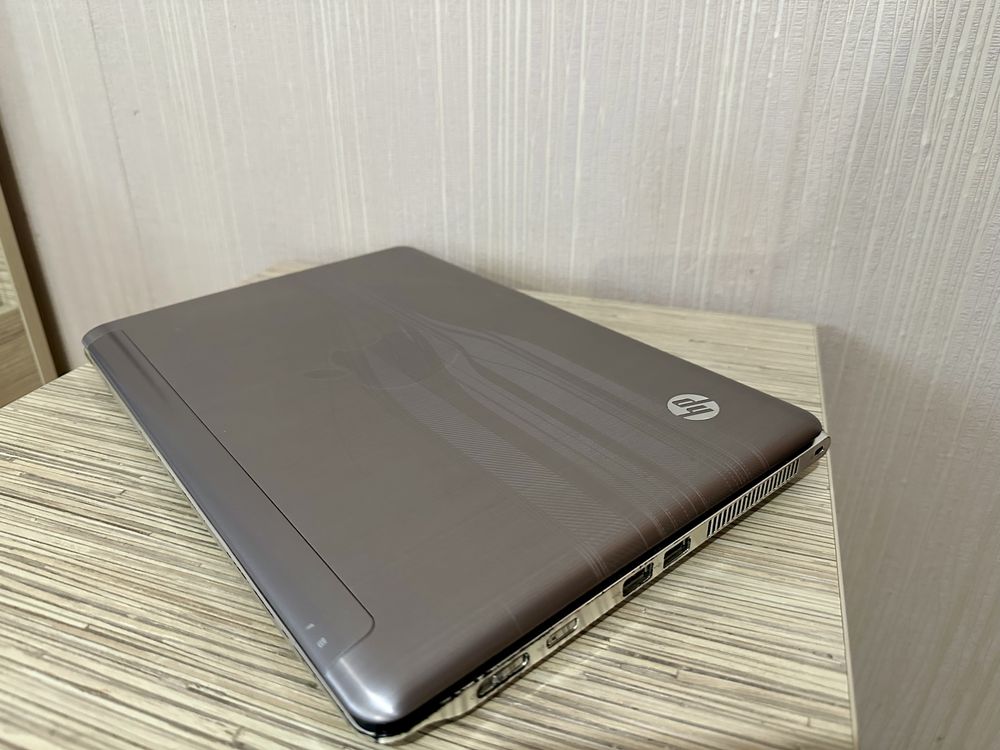 Ноутбук HP Pavilion dm3-2015er