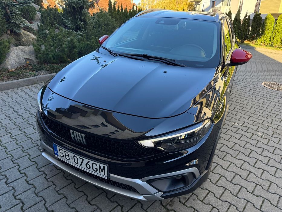 Fiat Tipo 1.5 Hybrid Cross RED Combi