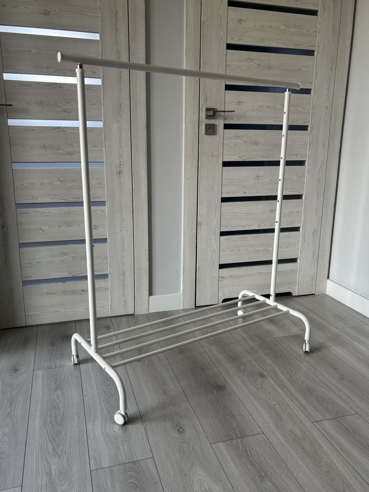 Wieszak nq ubrania RIGGA IKEA regulowany
