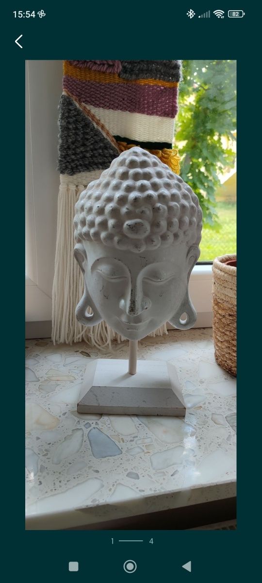 Budda głowa stojąca