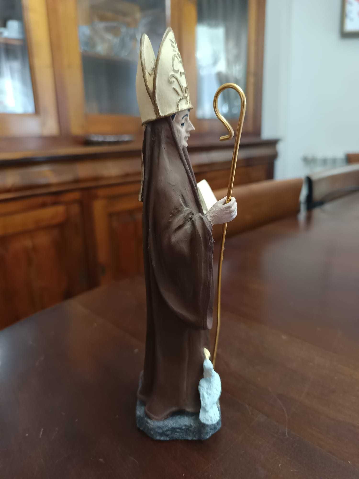 Escultura de São Bento – Cerâmica pintada à mão (22 cm)