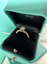 Каблучка з діамантом 0.5 ct GIA / кольцо с бриллиантом в стилі Tiffany