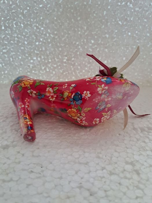 Туфелька на каблуке