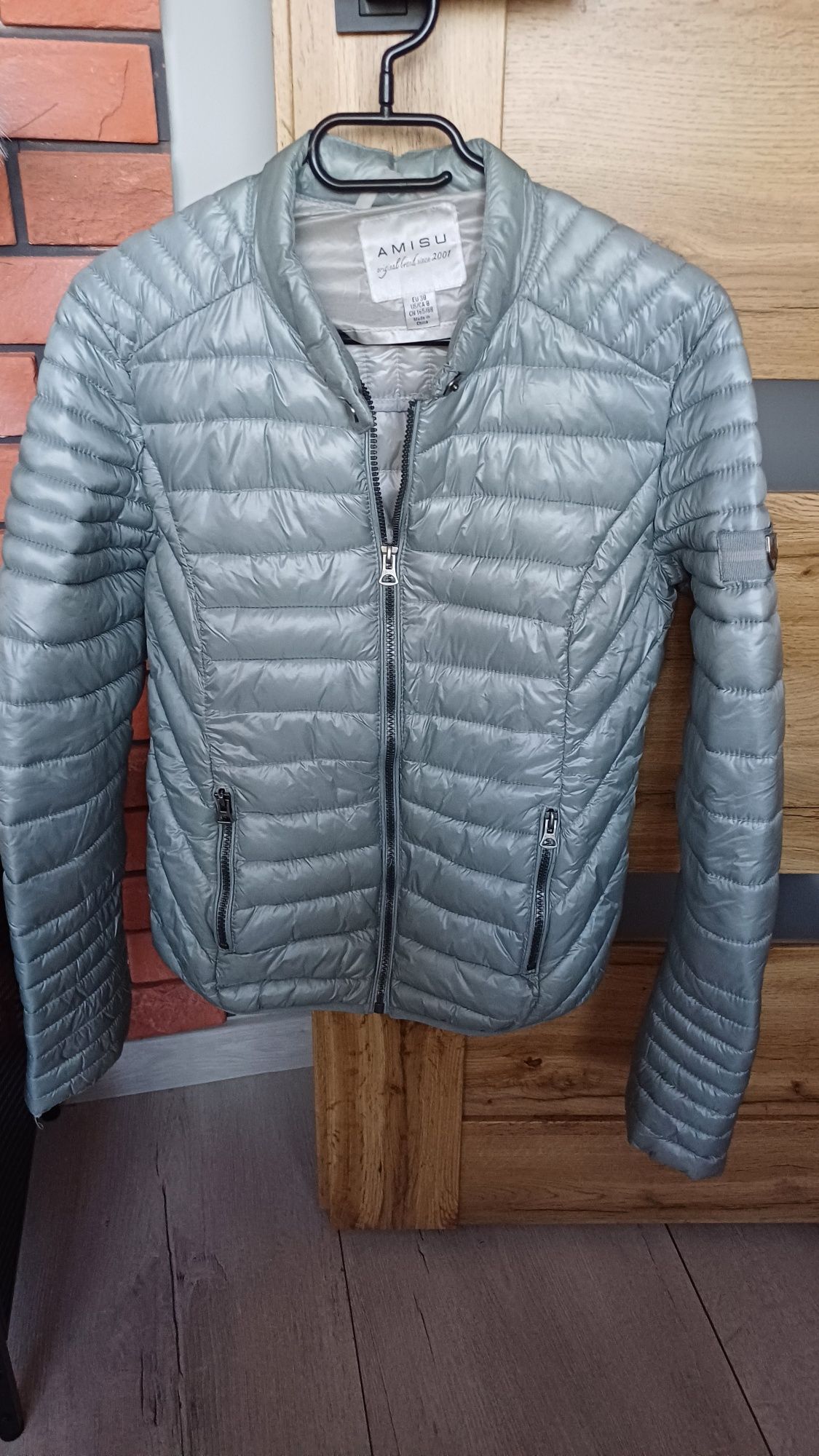 Amisu szara/srebrna wiosenna kurtka pikowana r. 38 M