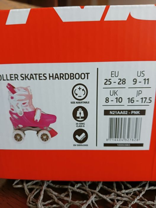 Wrotki dziewczęce .