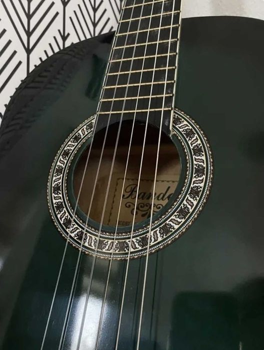 классическая гитара зеленая глянец нейлон струны