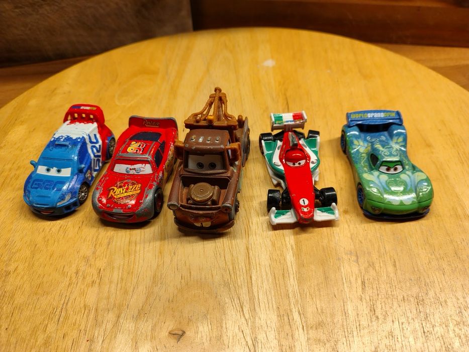 Samochodziki Zygzak Auta Cars Pixar Disney oryginalne 5 samochodzików