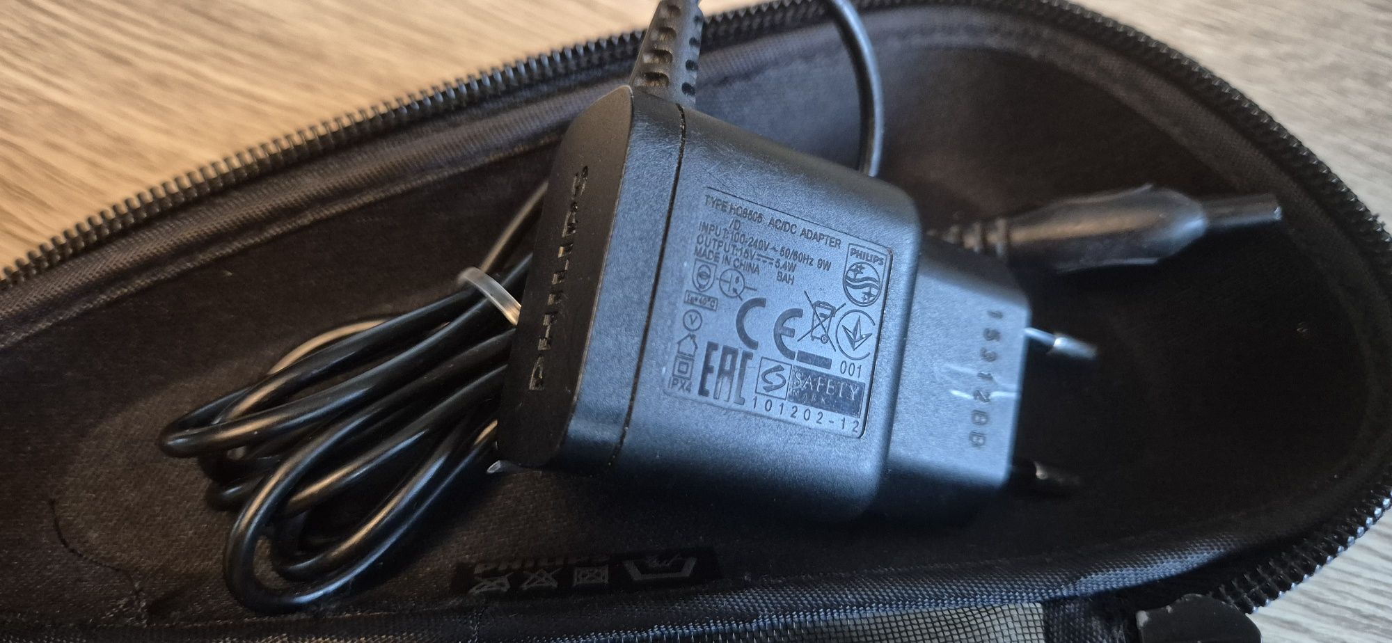 Golarka PHILIPS Seria 7000 S7370 Sensitive