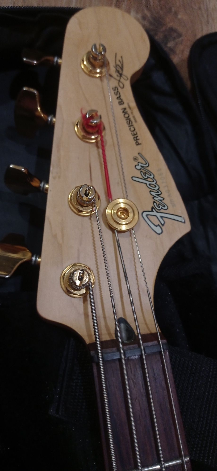 Fender precision Lyti Deluxe Japan
