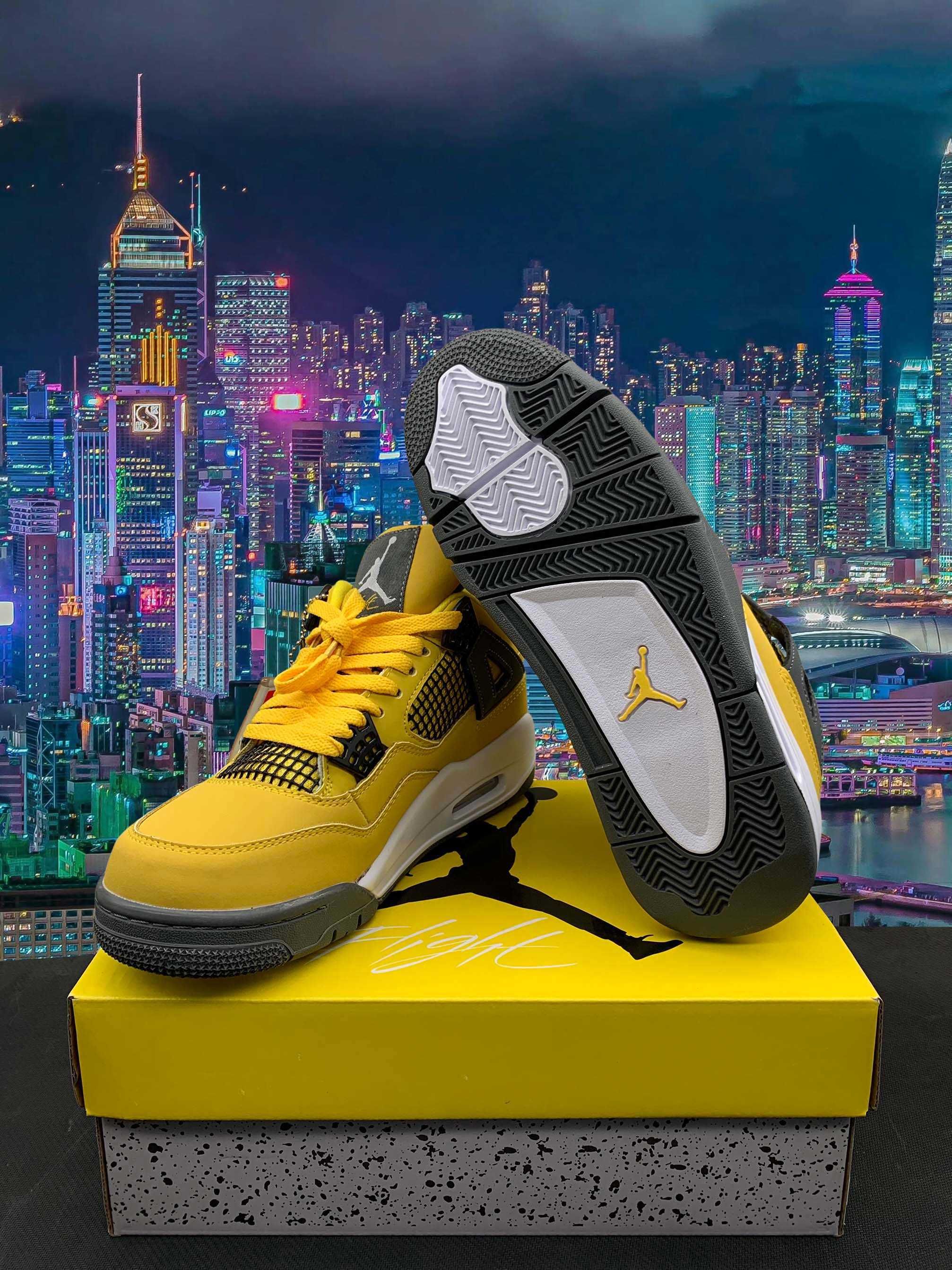 Jordan 4 Retro Lightning 42 EU / 8,5US / 26,5 CM