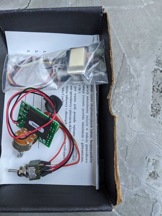 L.R.Baggs CTRL-X mikser do gitary elektrycznej