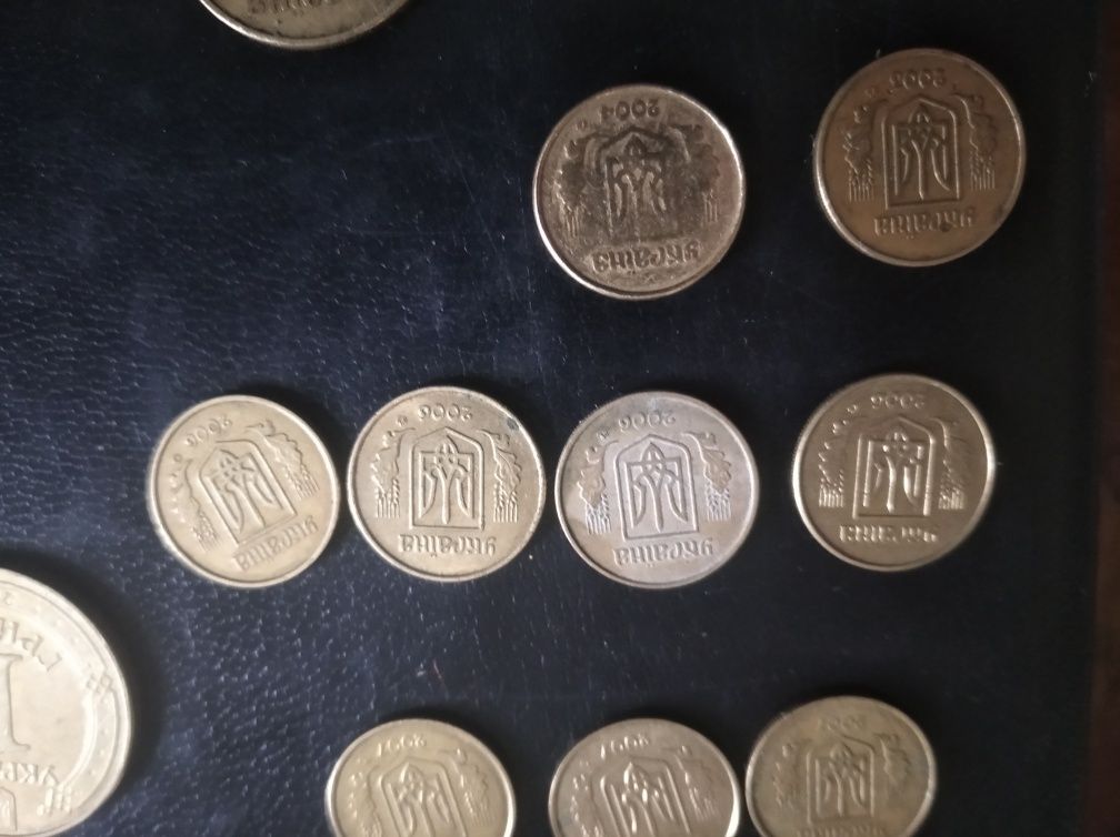 Продам монети Україна