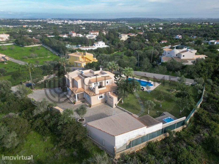 Moradia T3+1 com vista Mar em Armação de Pêra