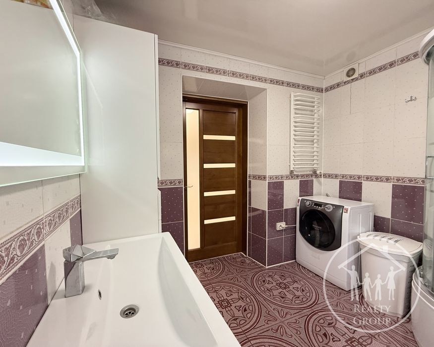 Продам будинок в ближньому центрі!Високий замок!Знесіння!