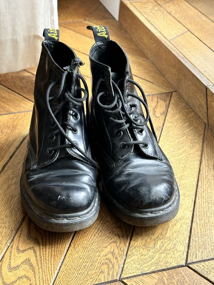 dr martens black