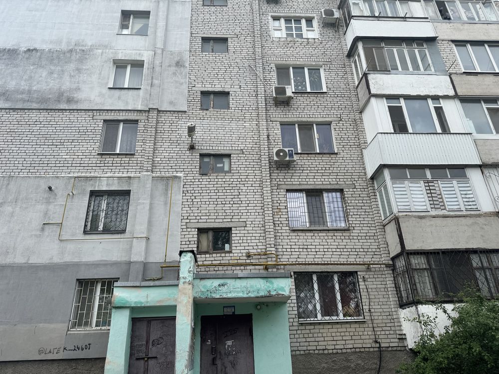 Продаю однокомнатную квартиру на Передовой и1
