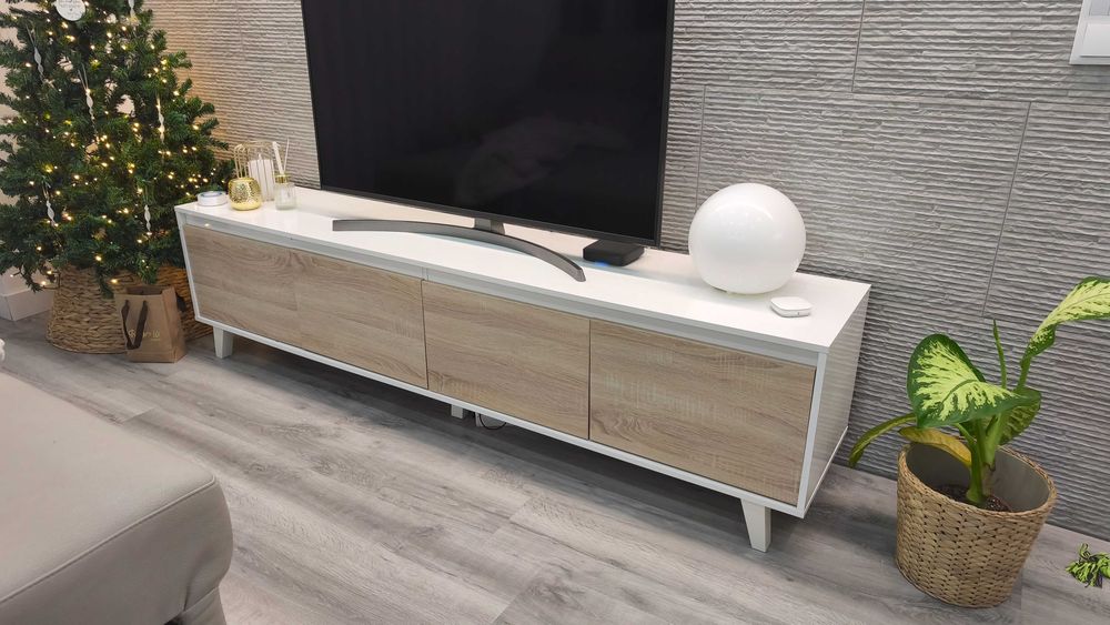 Movel tv branco e madeira