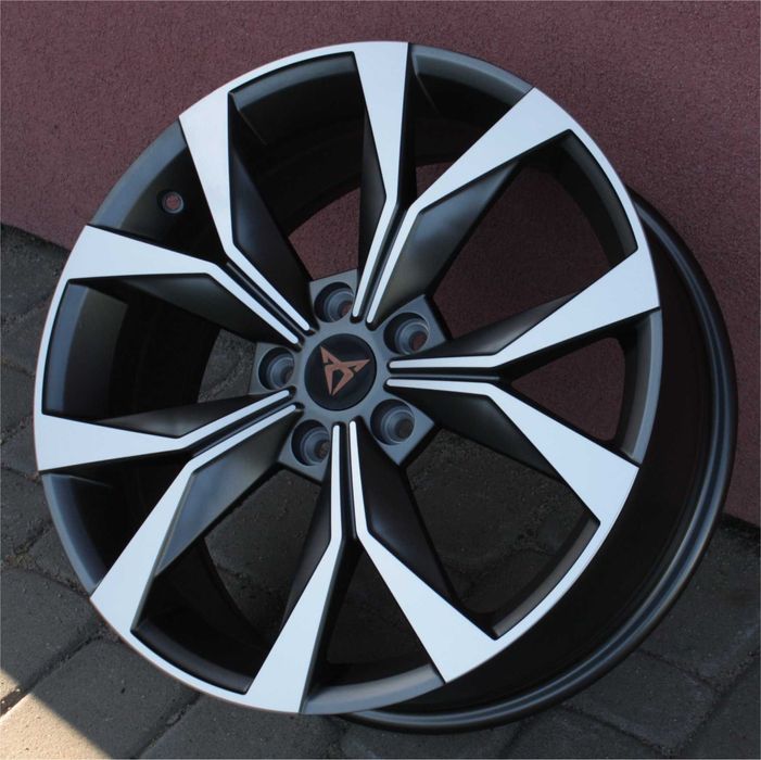 Alufelgi NOWE 18 5x112 et50 VW Golf Seat Skoda Octavia Superb Audi Cup
