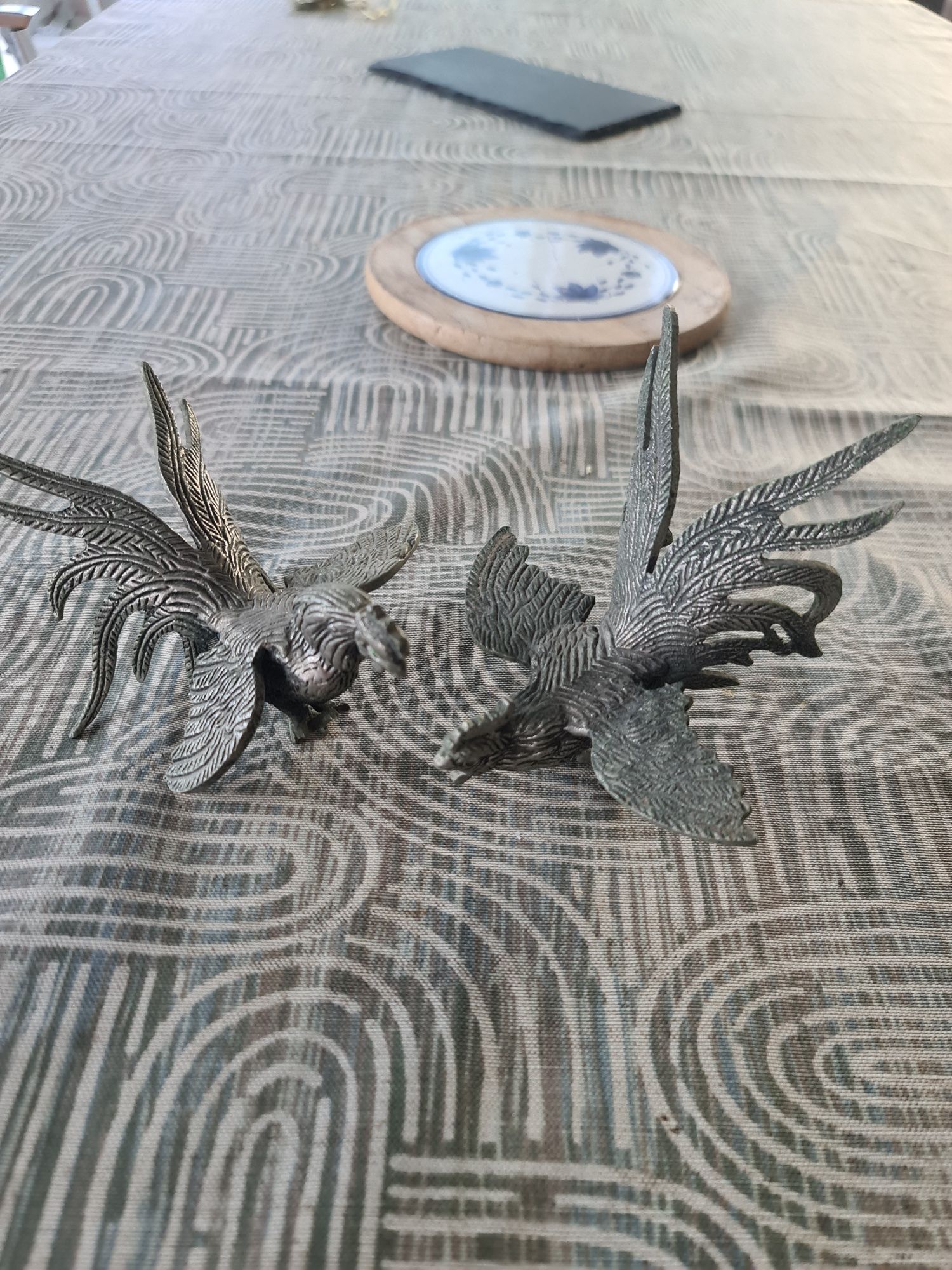 Peça decoração- 2 galos em metal