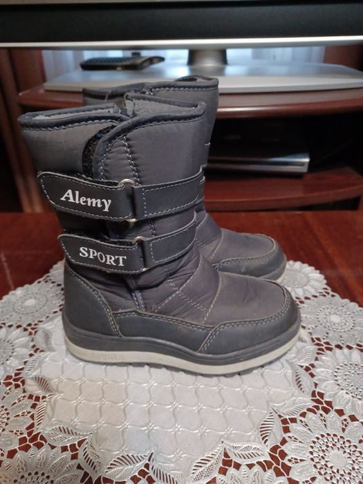 Зимні сапоги  в доброму стані