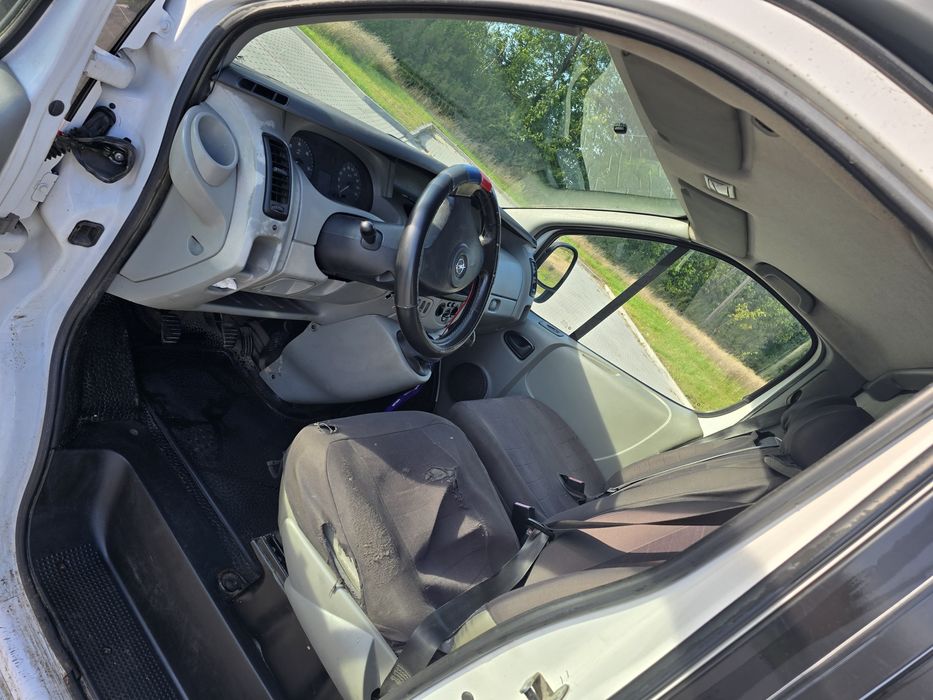 Opel Vivaro 2.0 115KM