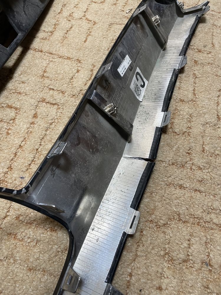 Решетка радиатора молдинг Honda Accord 2018 хонда акорд под ремонт