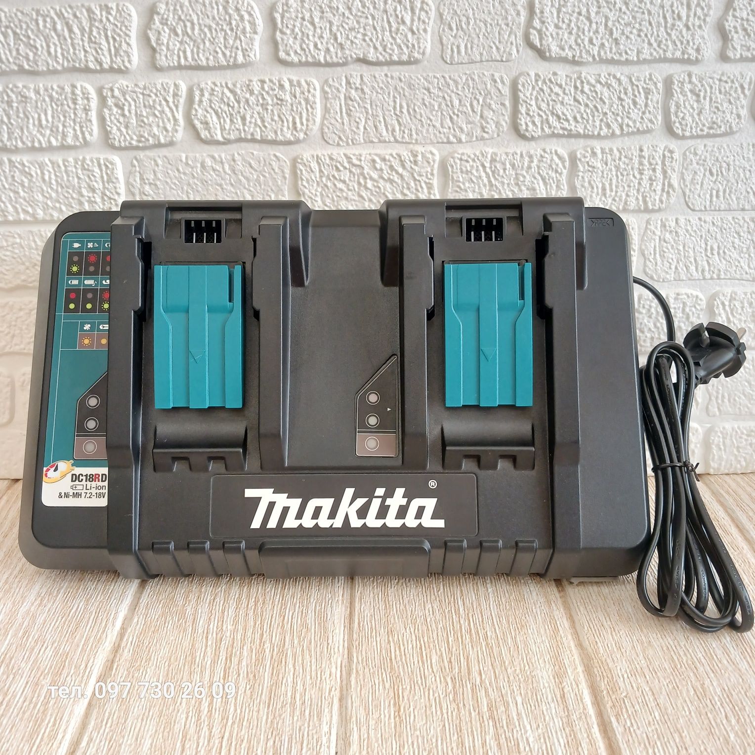 Зарядний пристрій makita dc 18 rd 220вольт