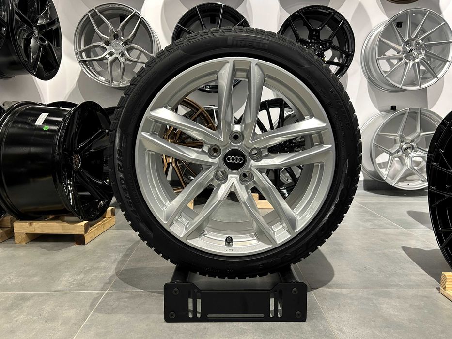 Oryginalne koła zimowe 18 5x112 Audi A4 B9 B8 245/40R18 Pirelli