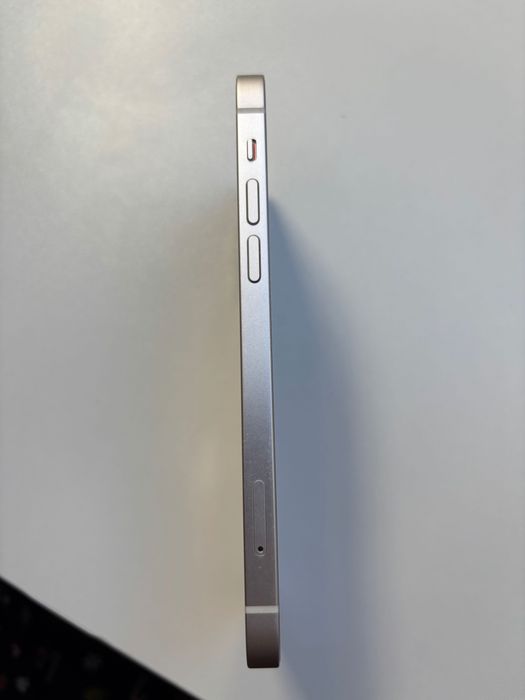 iPhone 12 64gb kondycja 79%