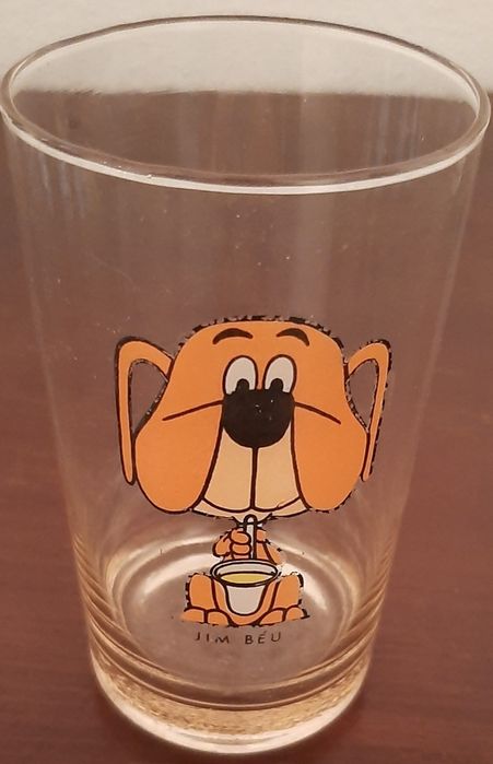 Dois copos um de criança outro comerativo casamento anos 60