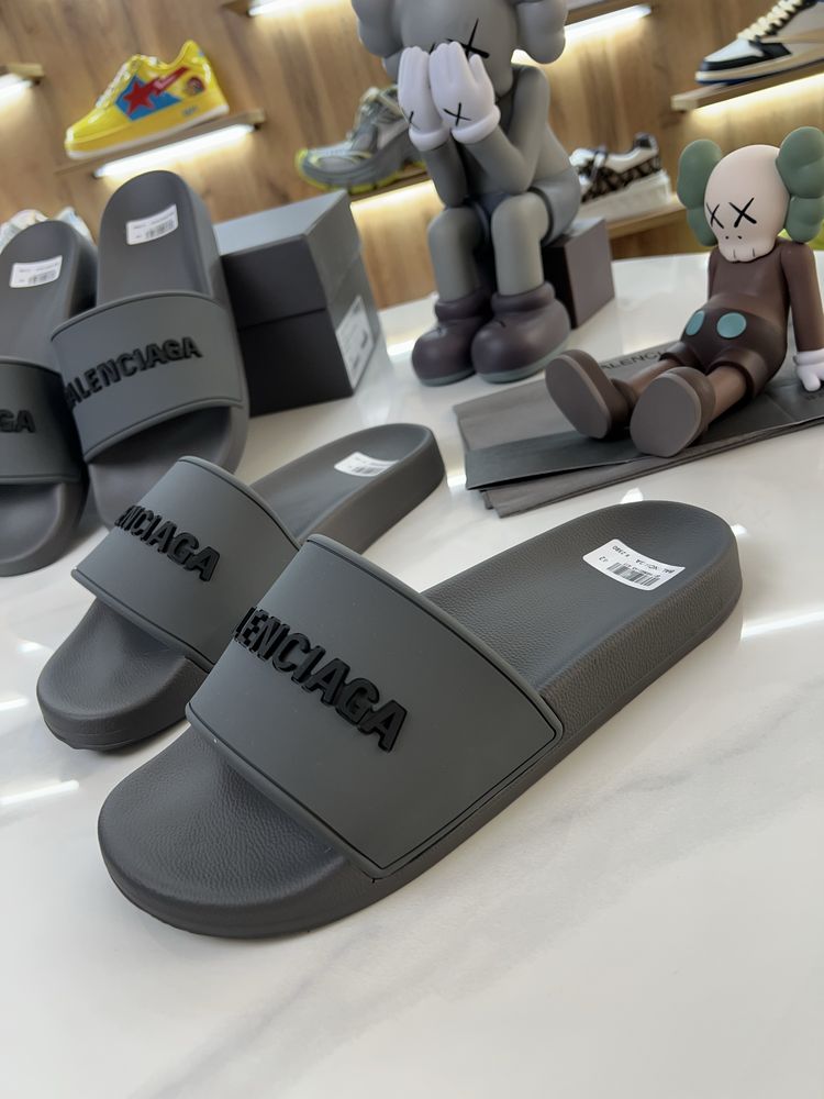 Тапочки Сланці BALENCIAGA Grey Logo