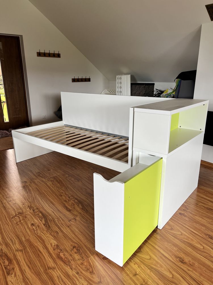 Łóżko ikea białe z zagłówkiem z szafką zielone ze stelażem 90 na 200