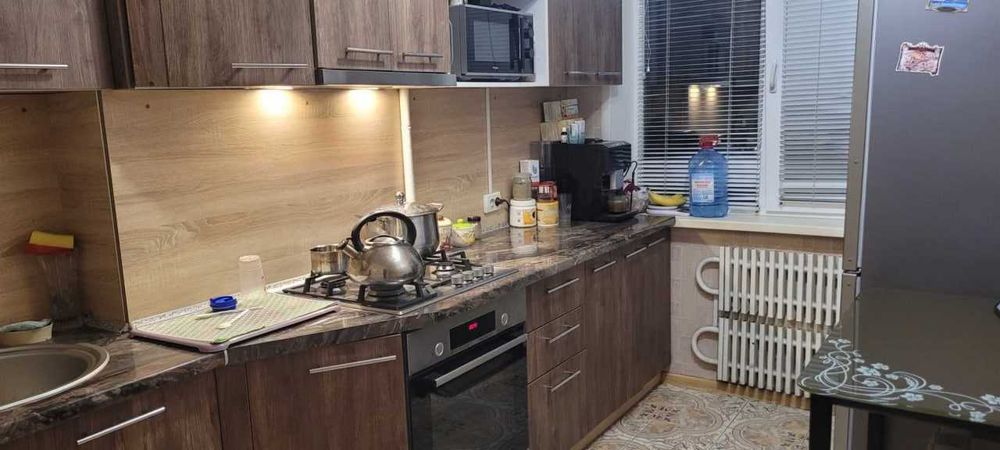 Продаж 2к квартири вулиця Калинова лівий берег слобожанський караван