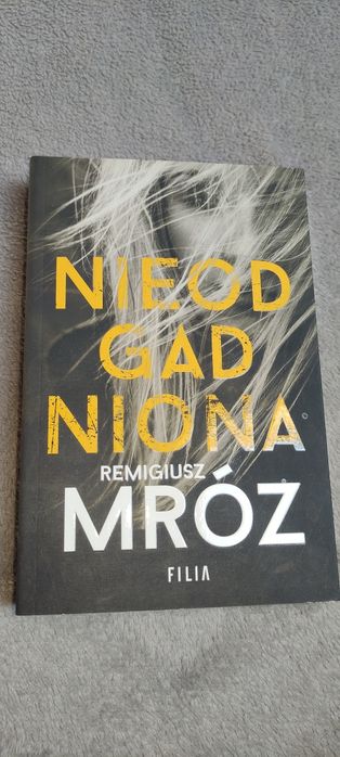 Nieodgadniona - Remigiusz Mróz