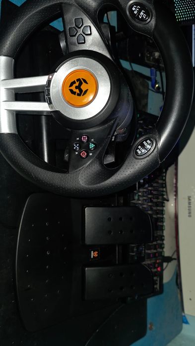 Volante + pedais krom