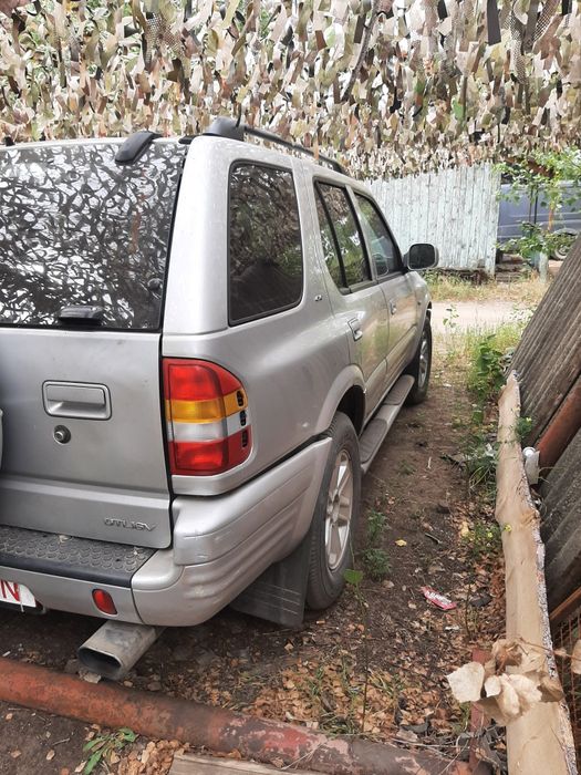 Опель фронтера               .