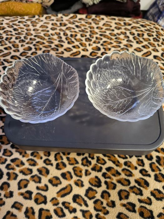 Продам чашки и селедницы.новые