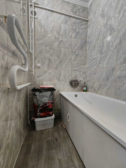 ЗДАМ 2-ох кімнатну квартиру по вул.Днепр. шоссе з новим ремонтом