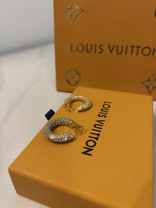 Wyprzedaż! Nowe kolczyki louis vuitton LV z całym zestawem