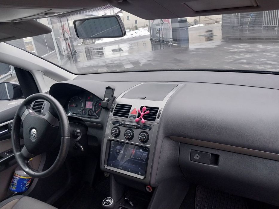 Volkswagen Tauran CROSS. 2.0 TDI