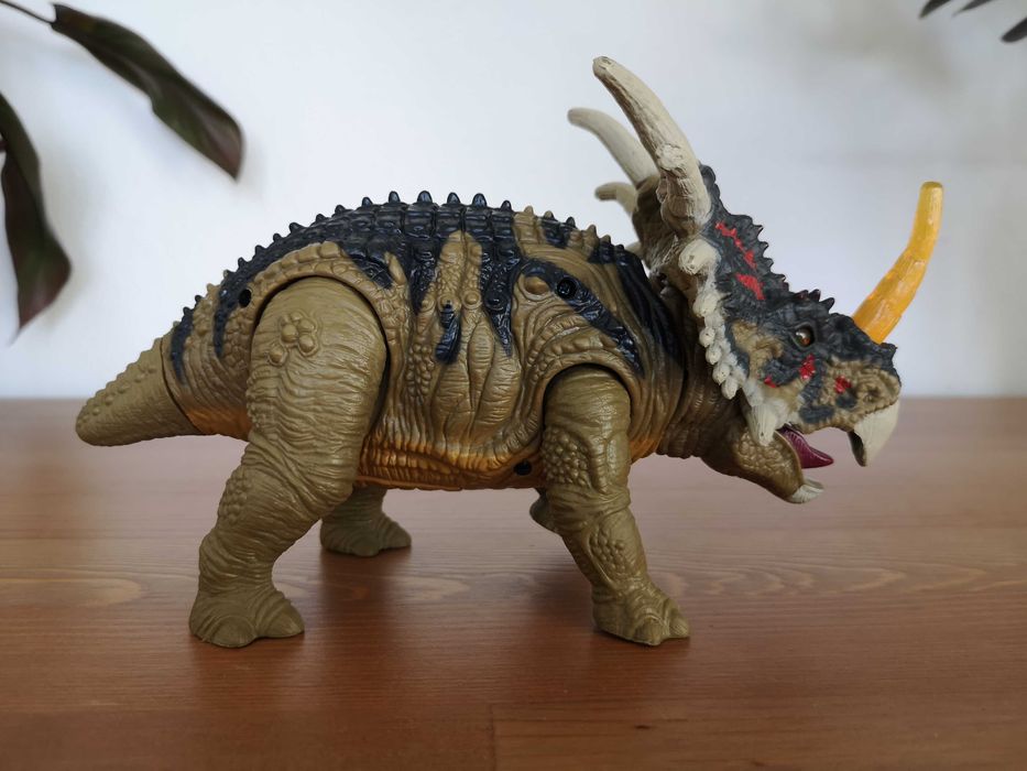 figurka akcji dinozaur Styrakozaur Styracosaurus CHAP MEI Dino Valley