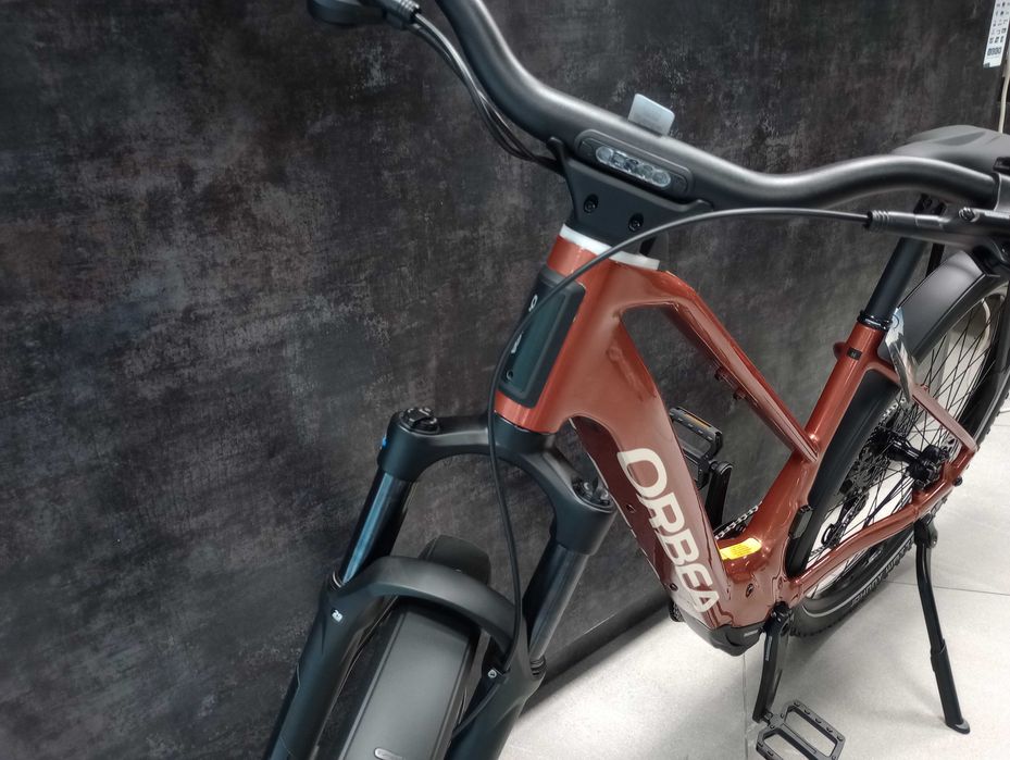 Rower Elektryczny Trekkingowy Orbea KEMEN ADV 30  WYPRZEDAŻ