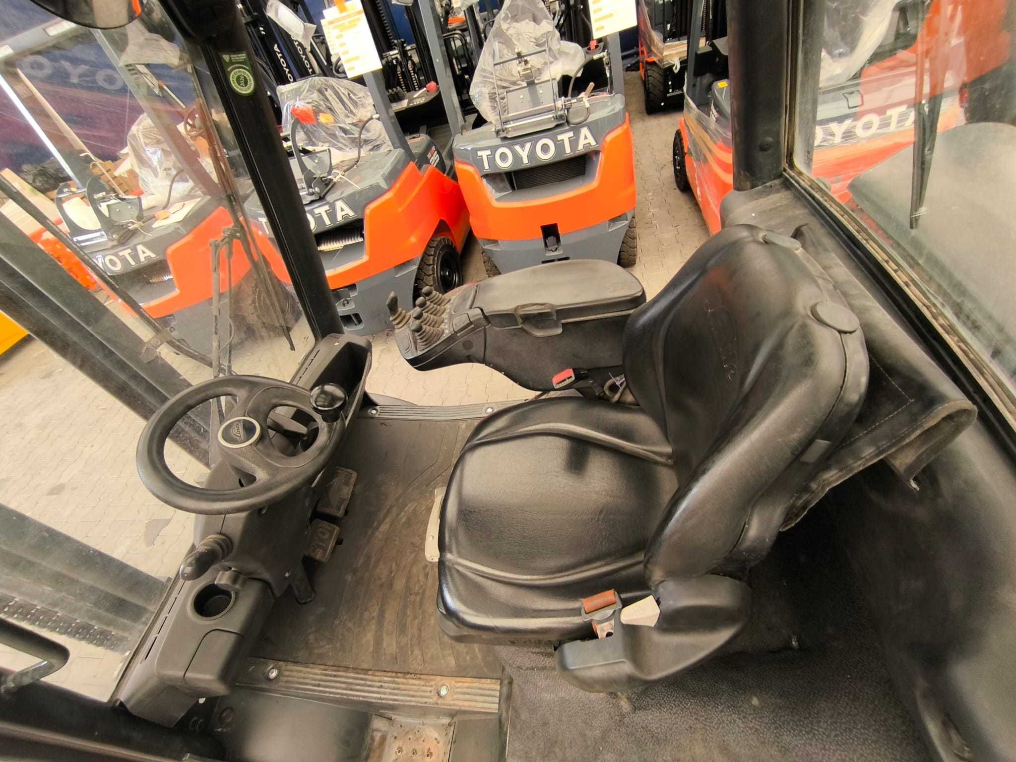 Wózek widłowy LINDE H30T-02 3000kg 4 sekcje UDT 3750mm 6806 MTG 2016r