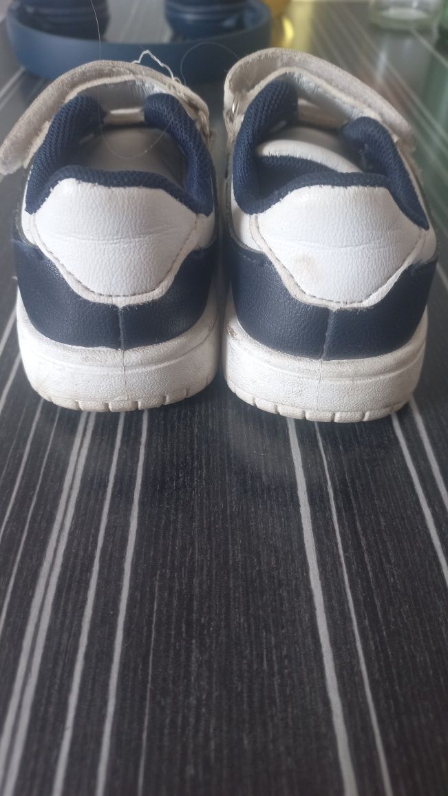 Adidaski 24 na rzep