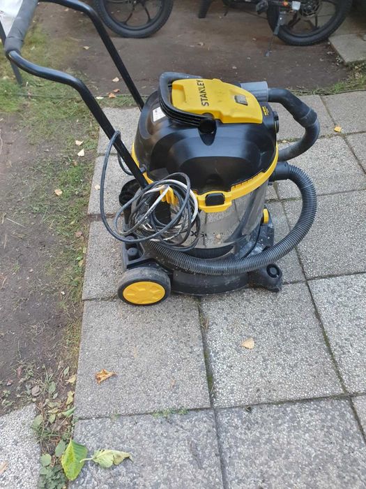 Odkurzacz przemysłowy STANLEY SXVC50XTDE 50 l 1600 W