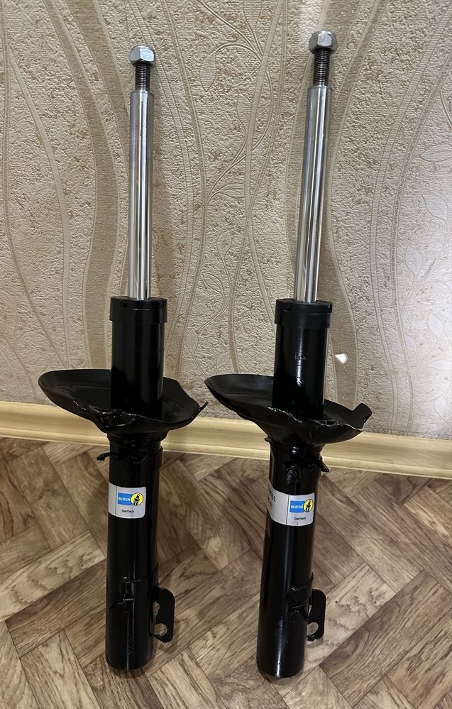 Передні стойки Bilstein газ-масло