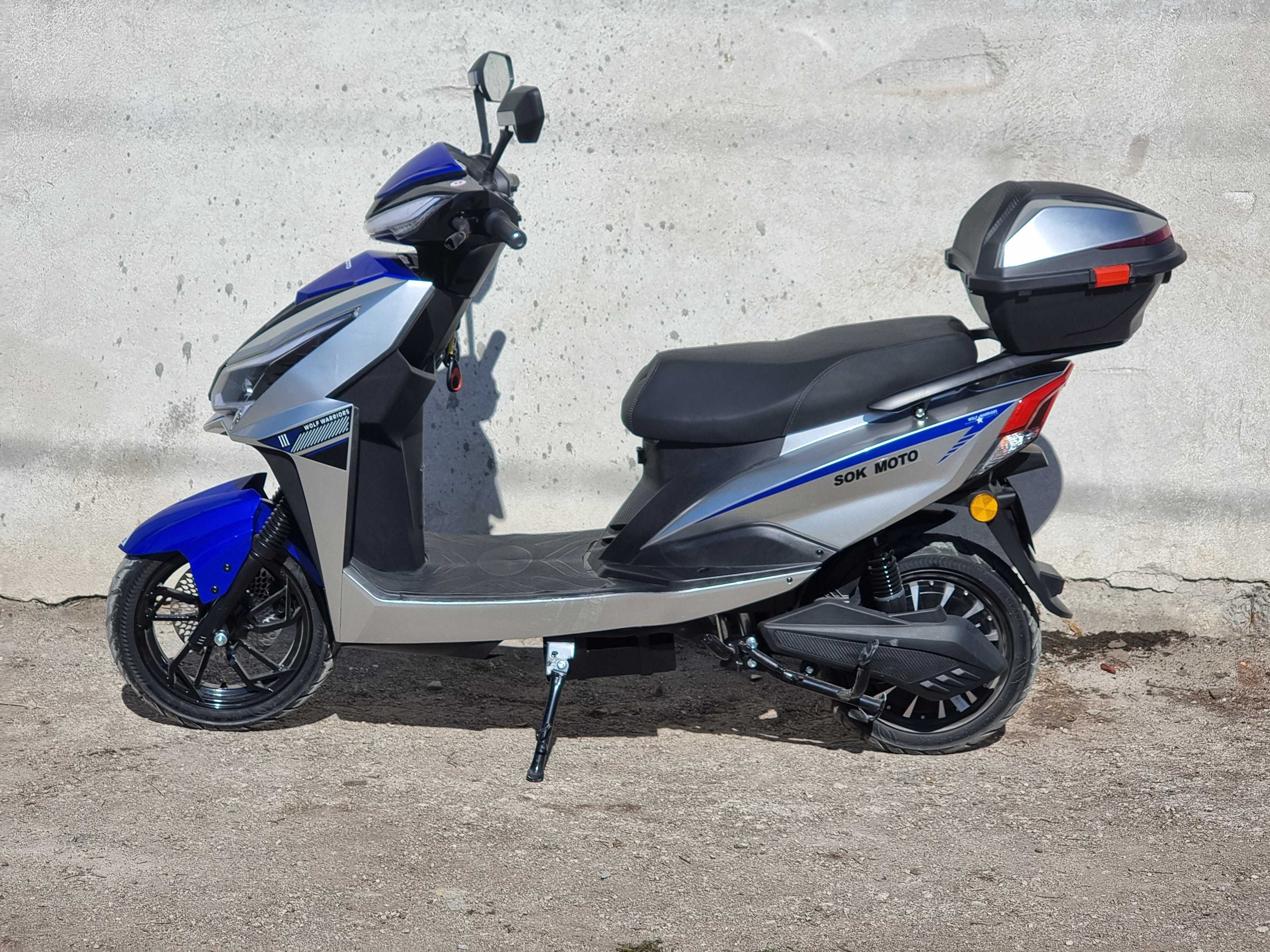 Електроскутер SOKMOTO WOLF 2000W 72V20A